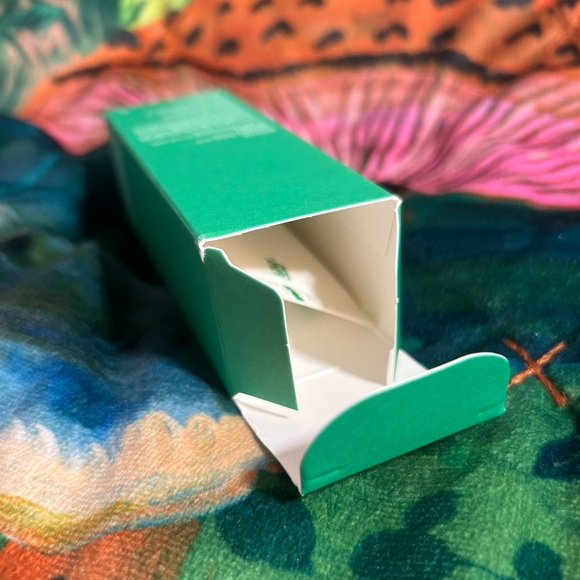 NWT Innisfree Green Tea Cleansing Foam 30mL - Picture 6 of 9